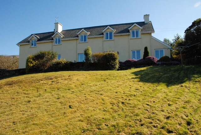 Дома для отпуска House with 5 bedrooms in Co Kerry with wonderful sea view enclosed garden and WiFi 500 m from the beach Kells-16
